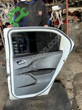 Peugeot 301 Sağ Arka Kapı çıkma parça