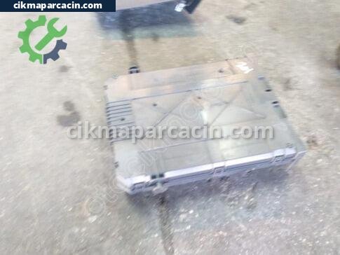 Peugeot 301 Radyatör çıkma parça