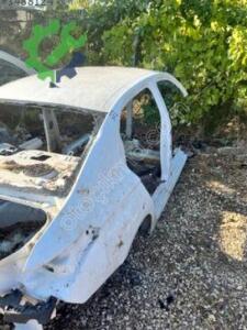 Peugeot 301 Sağ Arka Çamurluk Çıkma