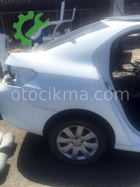 Peugeot 301 Sağ Arka Çamurluk çıkma parça