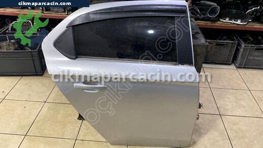 Peugeot 301 Sağ Arka Kapı çıkma parça