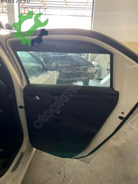 Peugeot 301 Sağ Arka Kapı çıkma parça