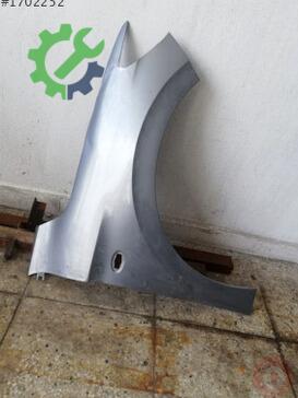 Peugeot 301 Sağ Ön Çamurluk çıkma parça