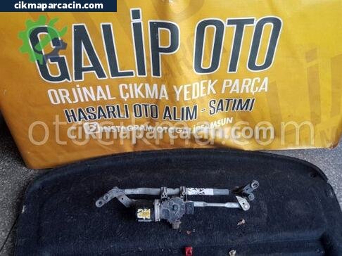 Peugeot 301 Silecek Motoru çıkma parça