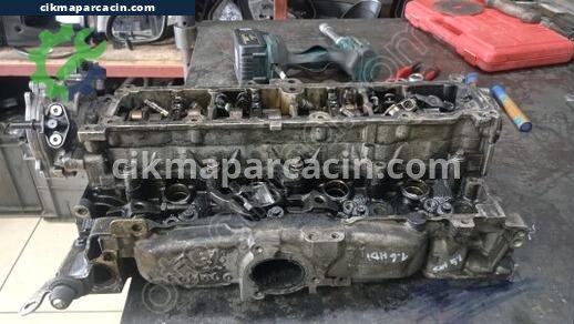 Peugeot 301 Silindir Kapağı çıkma parça