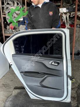 Peugeot 301 Sol Arka Kapı çıkma parça