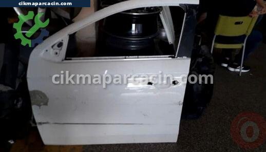 Peugeot 301 Sol Ön Kapı çıkma parça