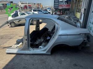 Peugeot 301 Arka Tavan Çıtası Çıkma