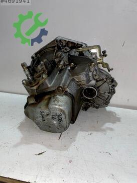 Peugeot 306 Motor Gövdesi çıkma parça
