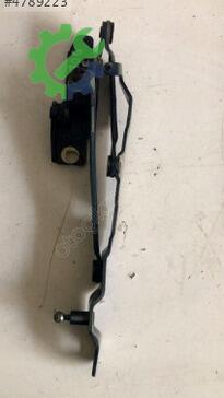 Peugeot 306 Kaput Menteşesi çıkma parça