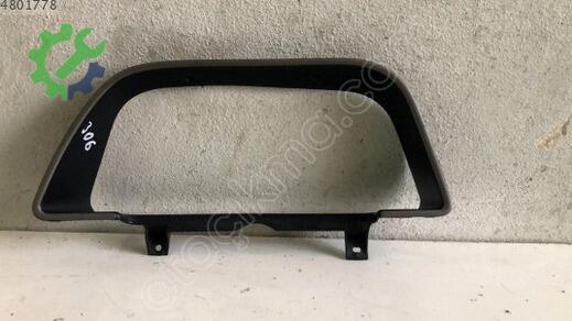 Peugeot 306 Gösterge Çerçevesi 9607705777 çıkma parça