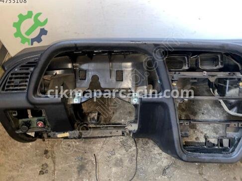 Peugeot 306 Torpido çıkma parça