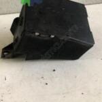 PEUGEOT 306 MOTOR İÇİ ROLE SİGORTA KUTUSU OEM 9636017280