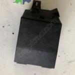 PEUGEOT 306 MOTOR İÇİ ROLE SİGORTA KUTUSU OEM 9636017280