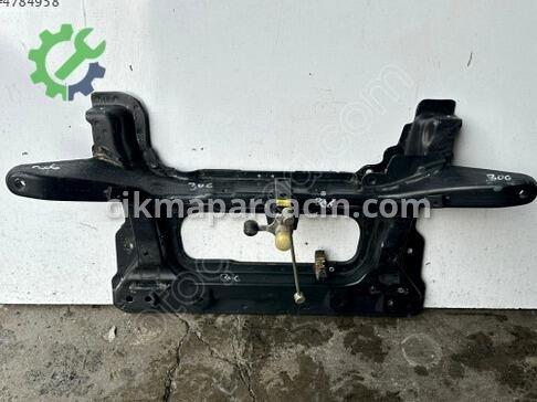 Peugeot 306 Ön Travers çıkma parça