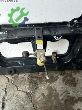 Peugeot 306 Ön Travers çıkma parça