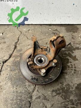 Peugeot 306 Sağ Taşıyıcı çıkma parça