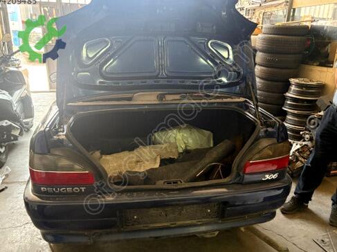 Peugeot 306 Arka Tampon çıkma parça
