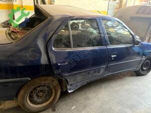 PEUGEOT 306 SEDAN SAĞ ÖN KAPI