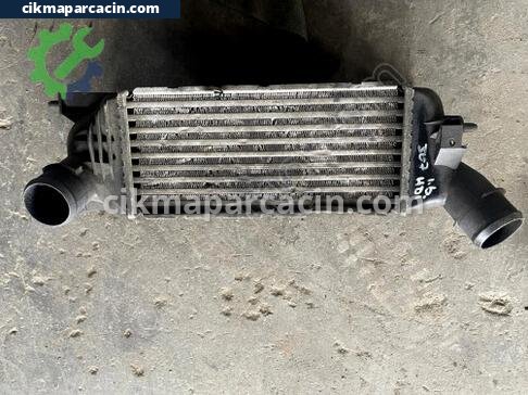 Peugeot 307 Intercooler Radyatörü çıkma parça