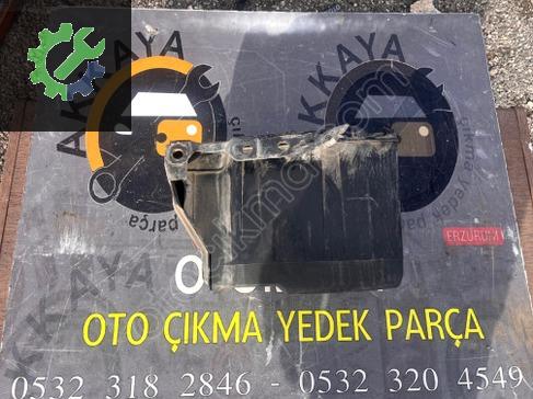 Peugeot 307 Akü Kapağı çıkma parça