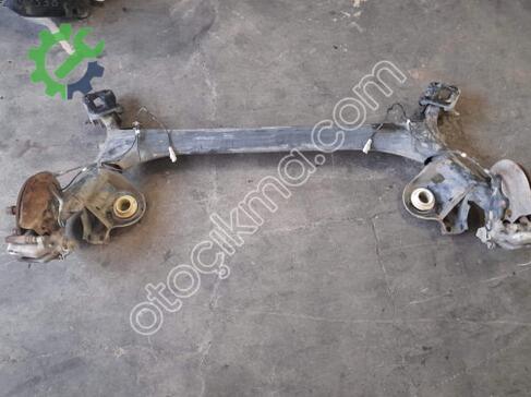 Peugeot 307 Arka Dingil çıkma parça
