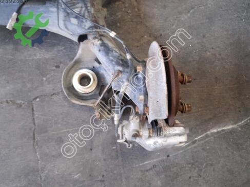 Peugeot 307 Arka Dingil çıkma parça