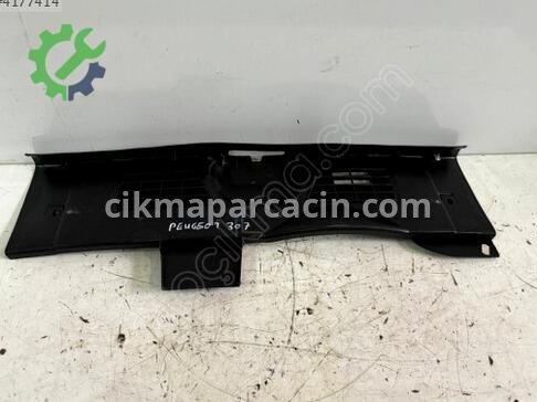 Peugeot 307 Bagaj Eşik Kaplama çıkma parça