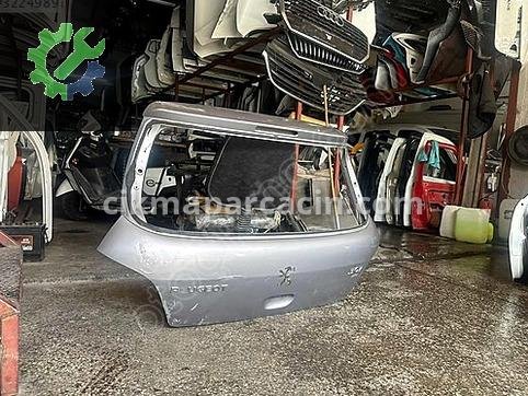 Peugeot 307 Bagaj Kapağı çıkma parça