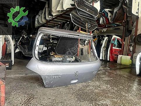 Peugeot 307 Bagaj Kapağı çıkma parça