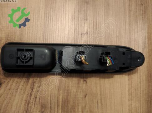 Peugeot 307 Cam Düğmesi çıkma parça