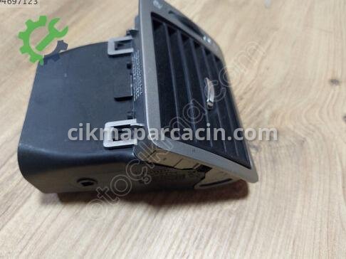 Peugeot 307 Havalandırma Izgaraları 9634498977 çıkma parça
