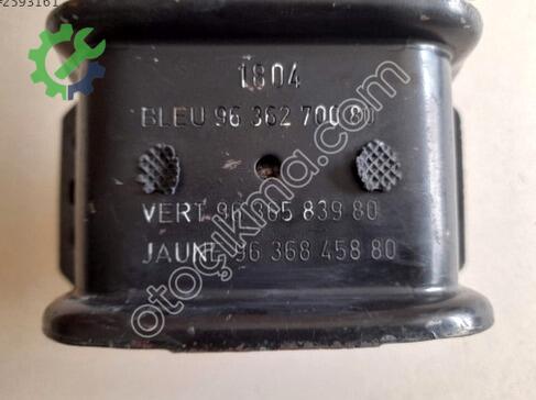 Peugeot 307 Motor Takozu çıkma parça