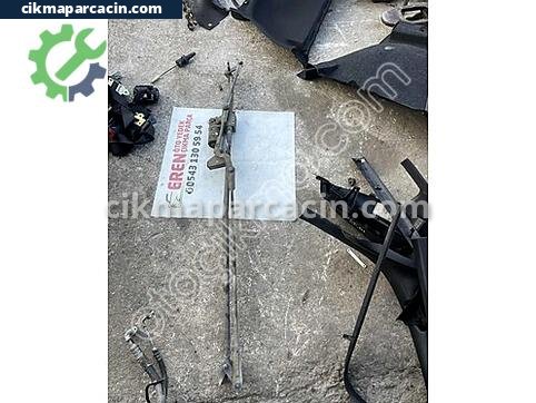 Peugeot 307 Ön Silecek Motoru çıkma parça