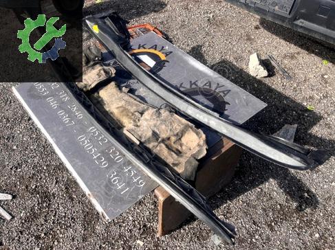 Peugeot 307 Ön Cam Izgarası çıkma parça