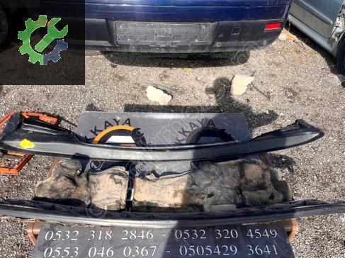 Peugeot 307 Ön Cam Izgarası çıkma parça