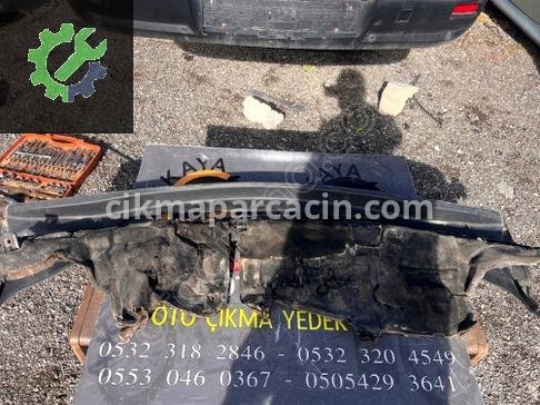 Peugeot 307 Ön Cam Izgarası çıkma parça