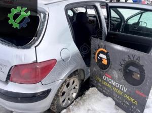 Peugeot 307 Sağ Arka Çamurluk Orjinal Çıkma
