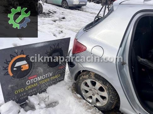 Peugeot 307 Arka Çamurluk çıkma parça