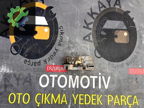 Peugeot 307 Sağ Arka Kapı Kilidi çıkma parça