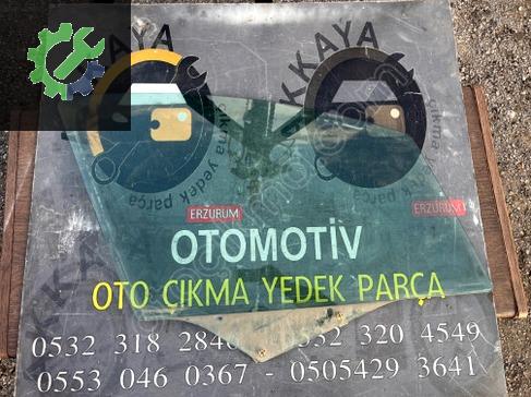 Peugeot 307 Sağ Ön Kapı Camı çıkma parça