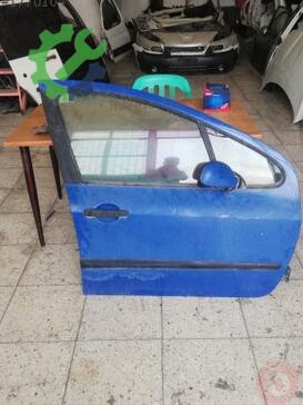 Peugeot 307 Sağ Ön Kapı çıkma parça