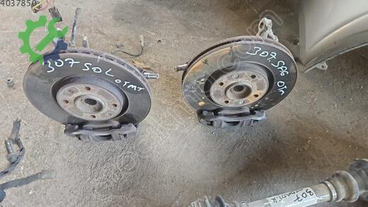 Peugeot 307 Sağ Taşıyıcı çıkma parça