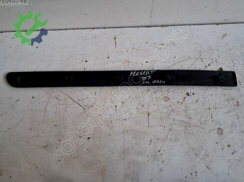 Peugeot 307 Kapı Çıtası çıkma parça