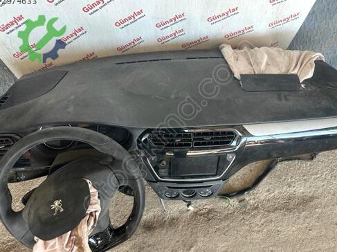 Peugeot 308 Göğüs çıkma parça