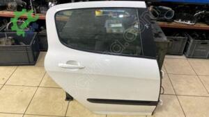 Peugeot 308 Sağ Arka Kapı Çıkma