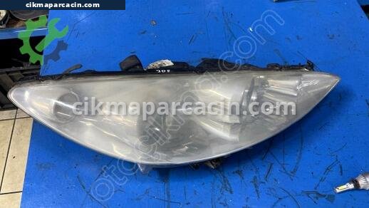 Peugeot 308 Sağ Ön Far çıkma parça