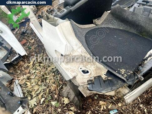 Peugeot 308 Arka Çamurluk çıkma parça