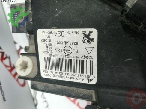 Peugeot 308 LED Far 96778324 çıkma parça
