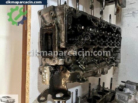 Peugeot 407 Silindir Kapağı çıkma parça